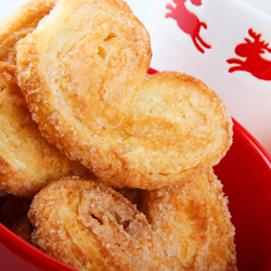 cinnamon sugar pretzels raspberry sauce
