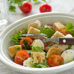 bacon salad tomato dressing