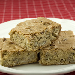 chocolate chip blondie bars