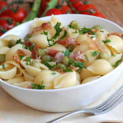 creamy pea pasta salad