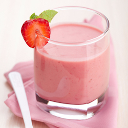 easy frozen strawberry yogurt