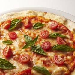 tomato basil pizza