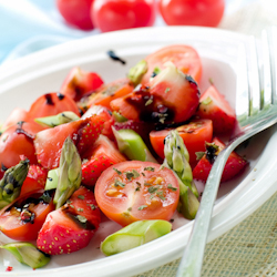 turkey bacon strawberry salad